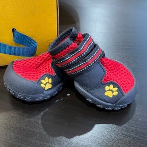 Dog shoes